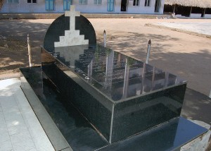 grave-of-rajaratnam-bandela